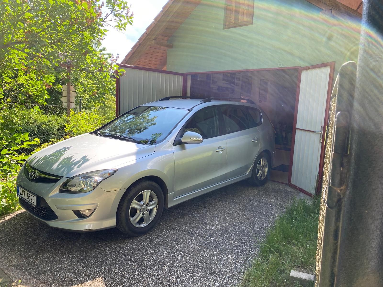 Hyundai i30, Garážované, 1. majitel - fotka 4