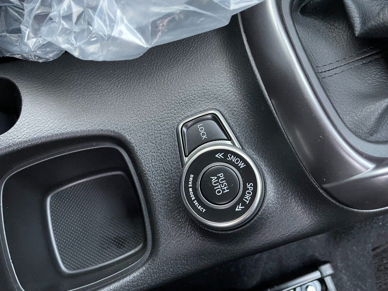 Suzuki S-Cross, 4x4 Elegance - fotka 6