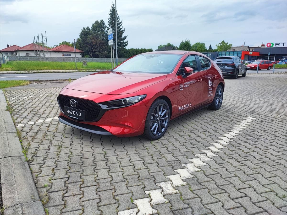Mazda 3, 2,5 HB e-Skyactiv G140 6MT Cen - fotka 2