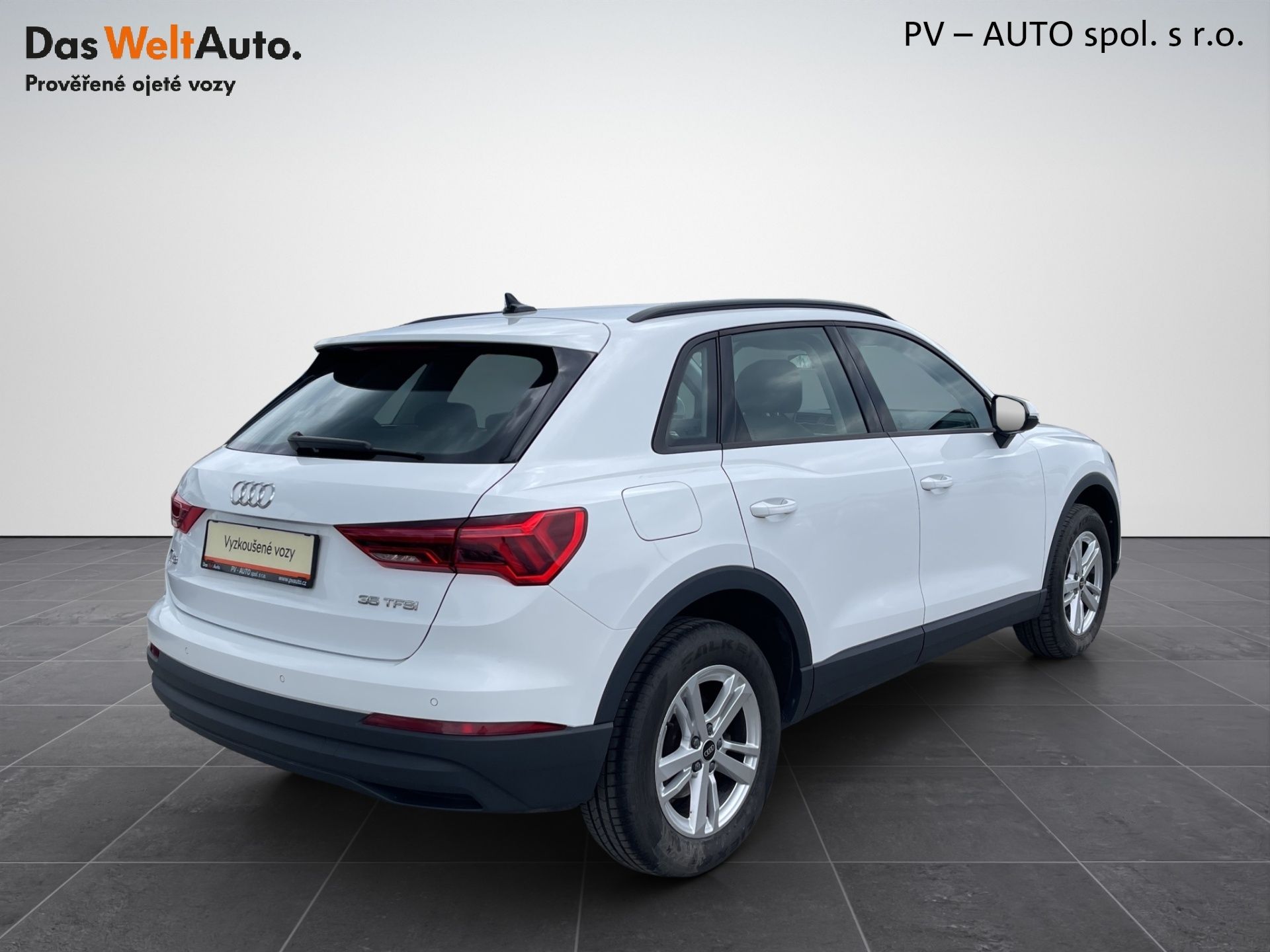 Audi Q3, 1.5 TFSI 110 kW S-Tronic - fotka 2