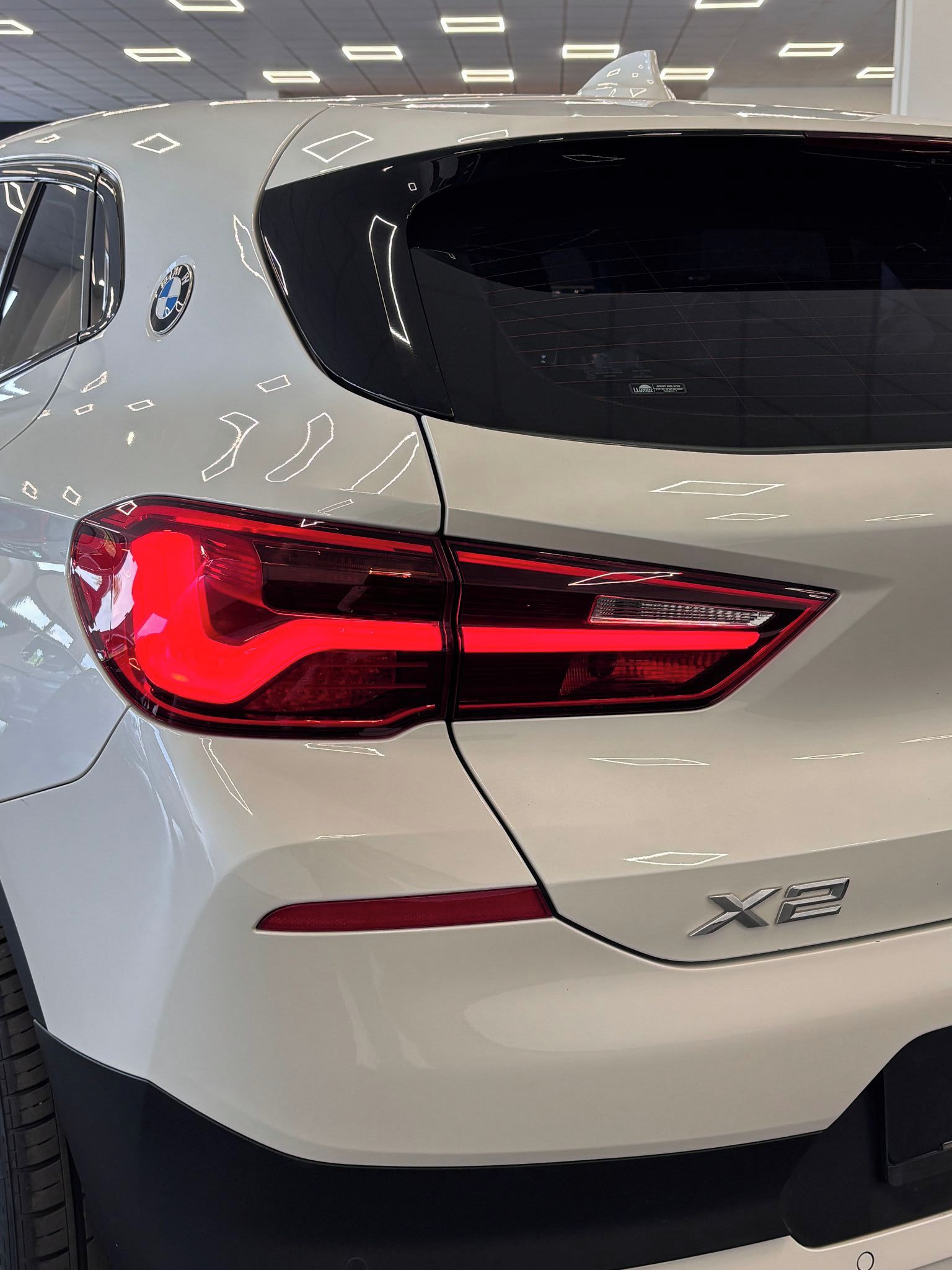 BMW X2, SDrive 18d, 110kW, Panorama, N - fotka 6