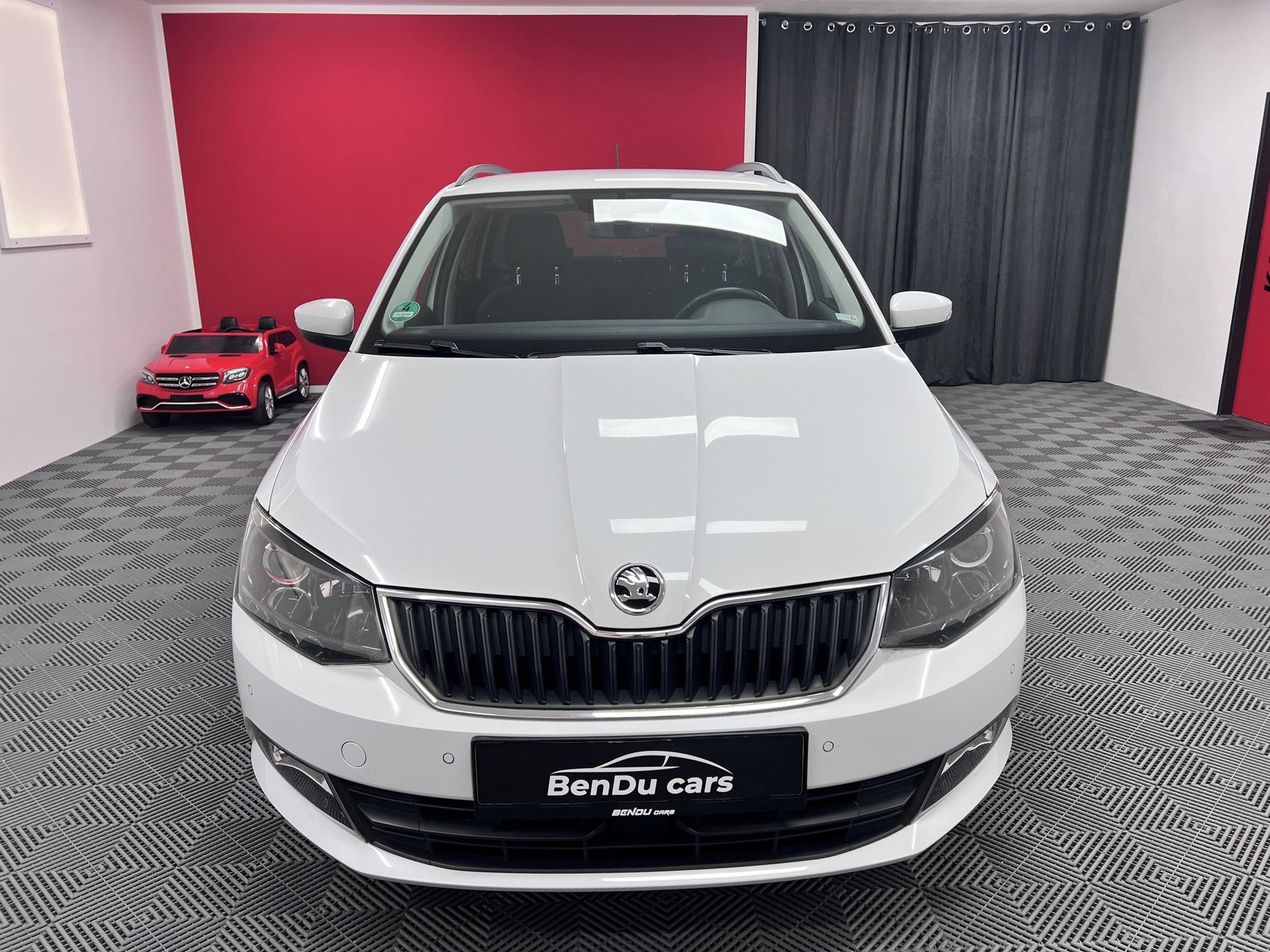 Škoda Fabia, 1.2 81 kW keylees Servis - fotka 2