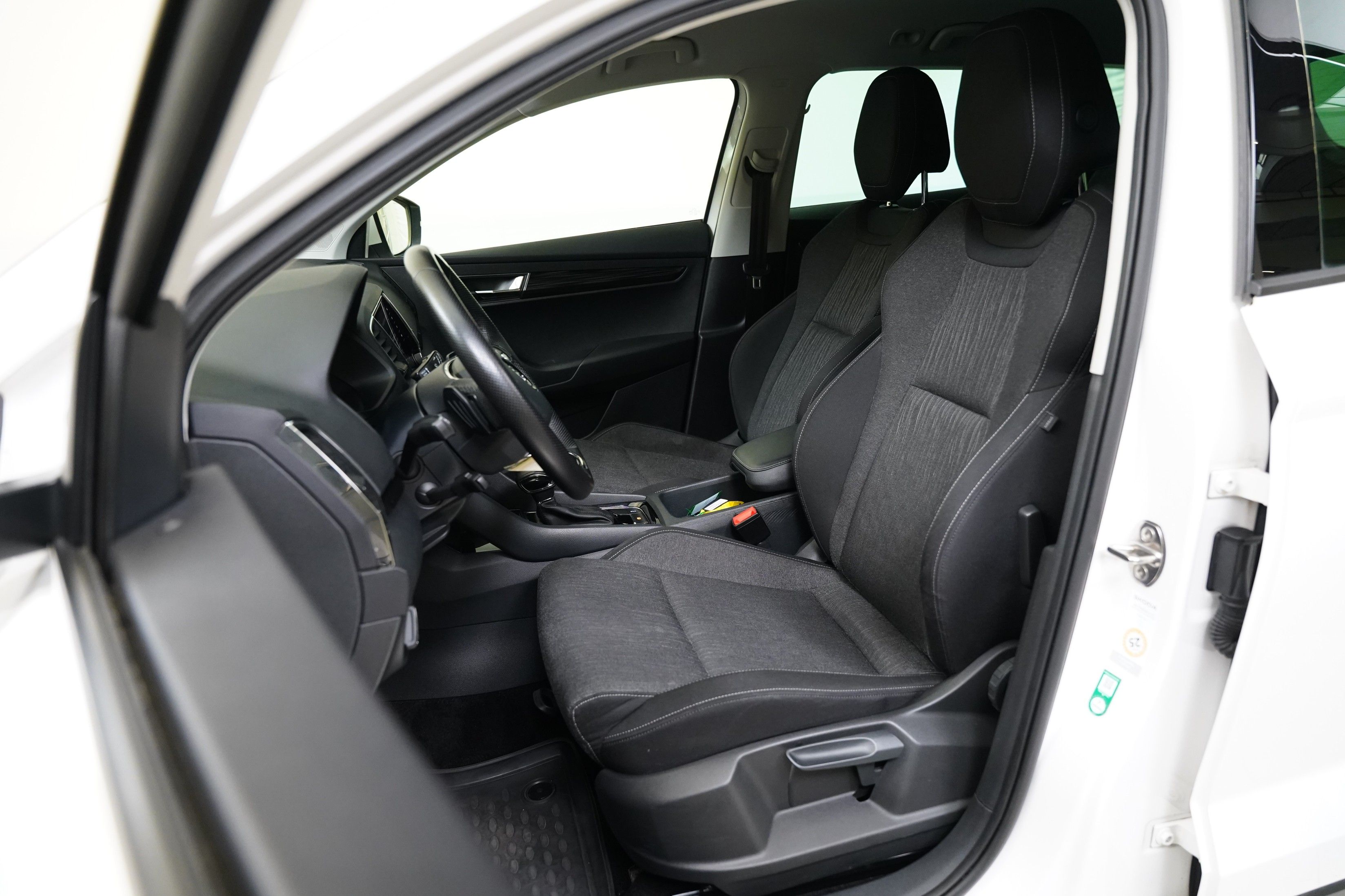 Škoda Karoq, 2.0 TDI 110 kW 4x4 Style - fotka 5