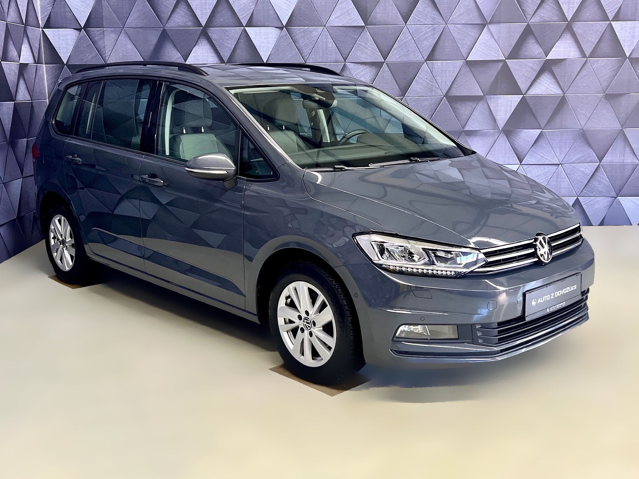 Volkswagen Touran, 2.0 TDI DSG CML,7MÍST, WEBASTO - fotka 4
