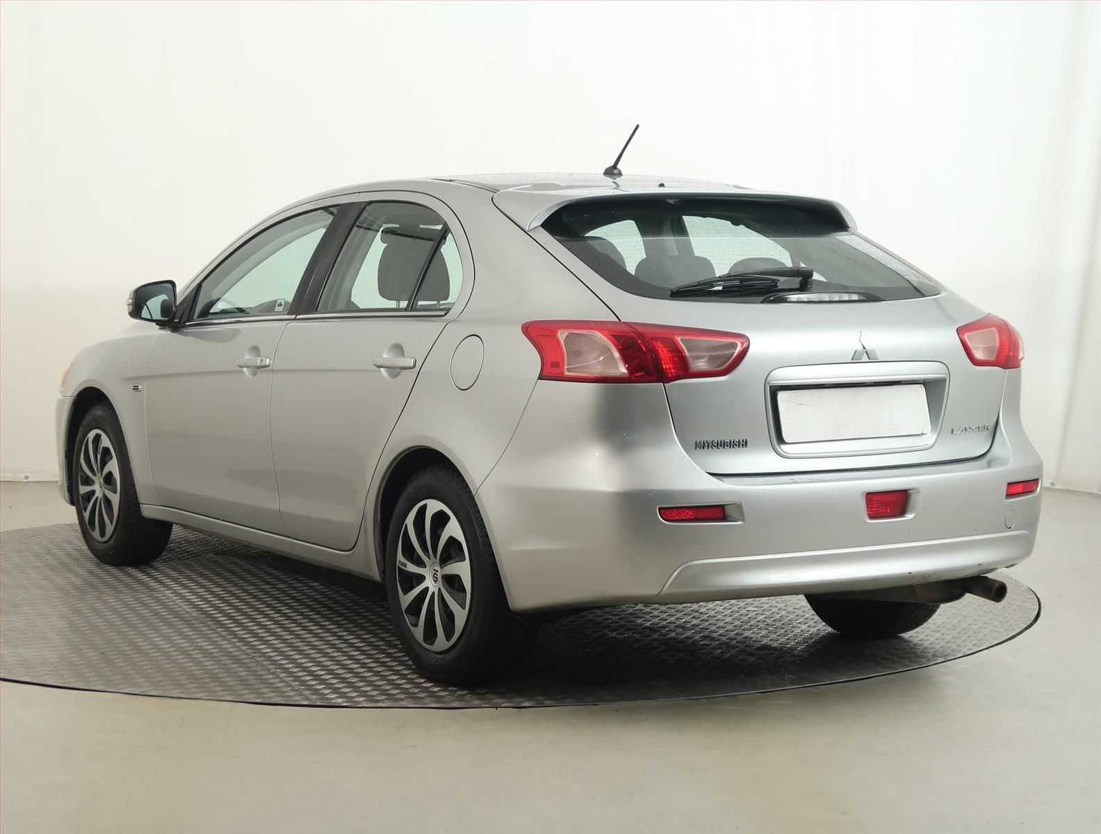 Mitsubishi Lancer, 1.6 MIVEC, Serv.kniha - fotka 4