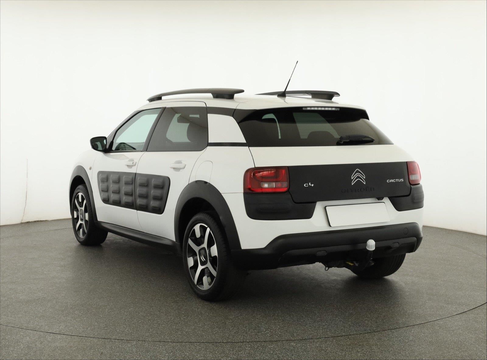 Citroën C4 Cactus, 1.6 BlueHDi, Serv.kniha, Navi - fotka 4