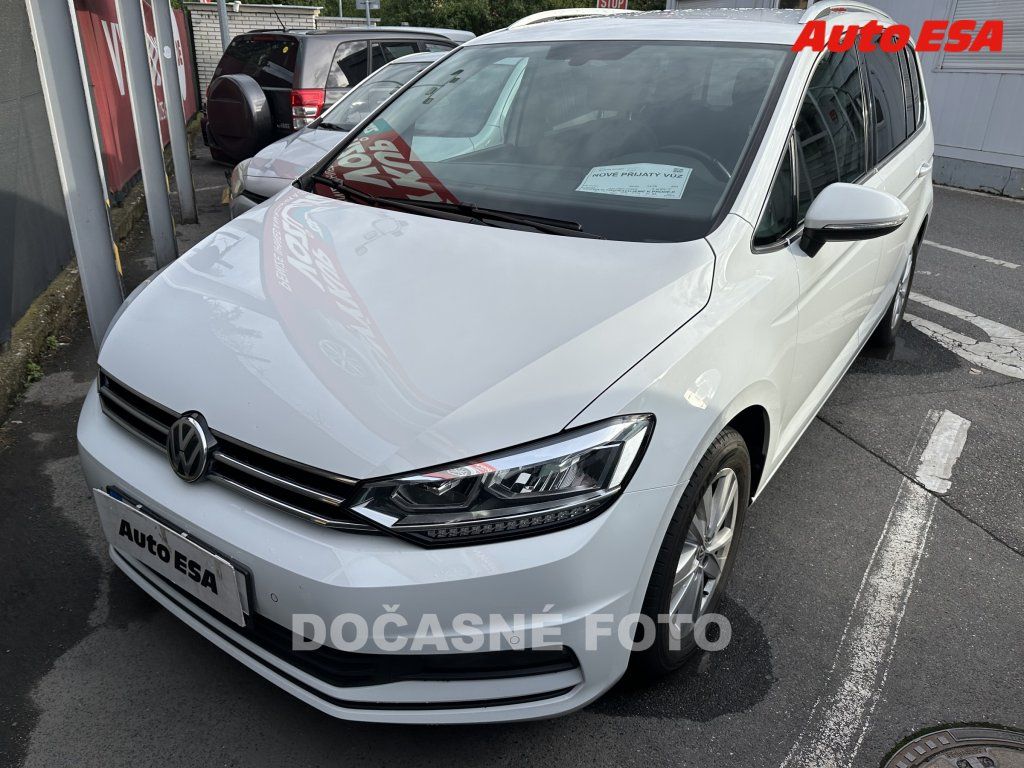 Volkswagen Touran, 1.5 TSi,ČR