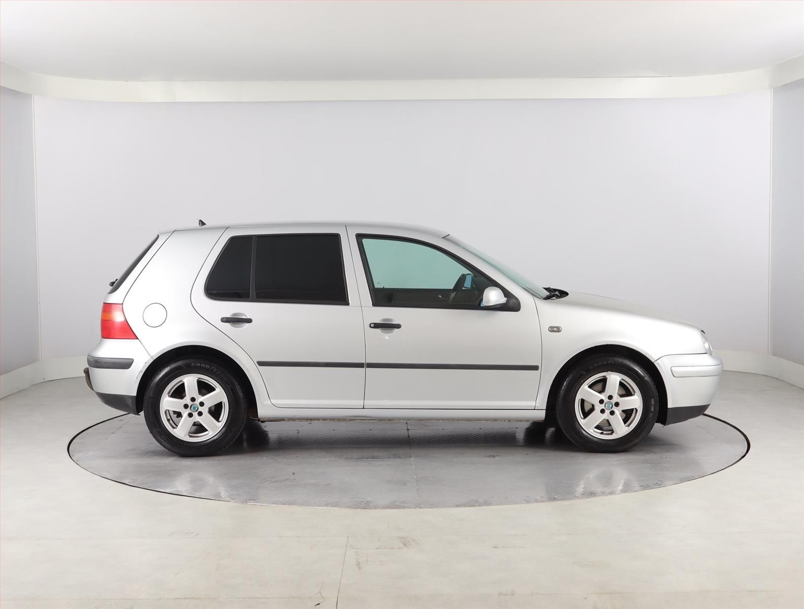 Volkswagen Golf, 1.9 TDI , Tažné, Klima - fotka 6