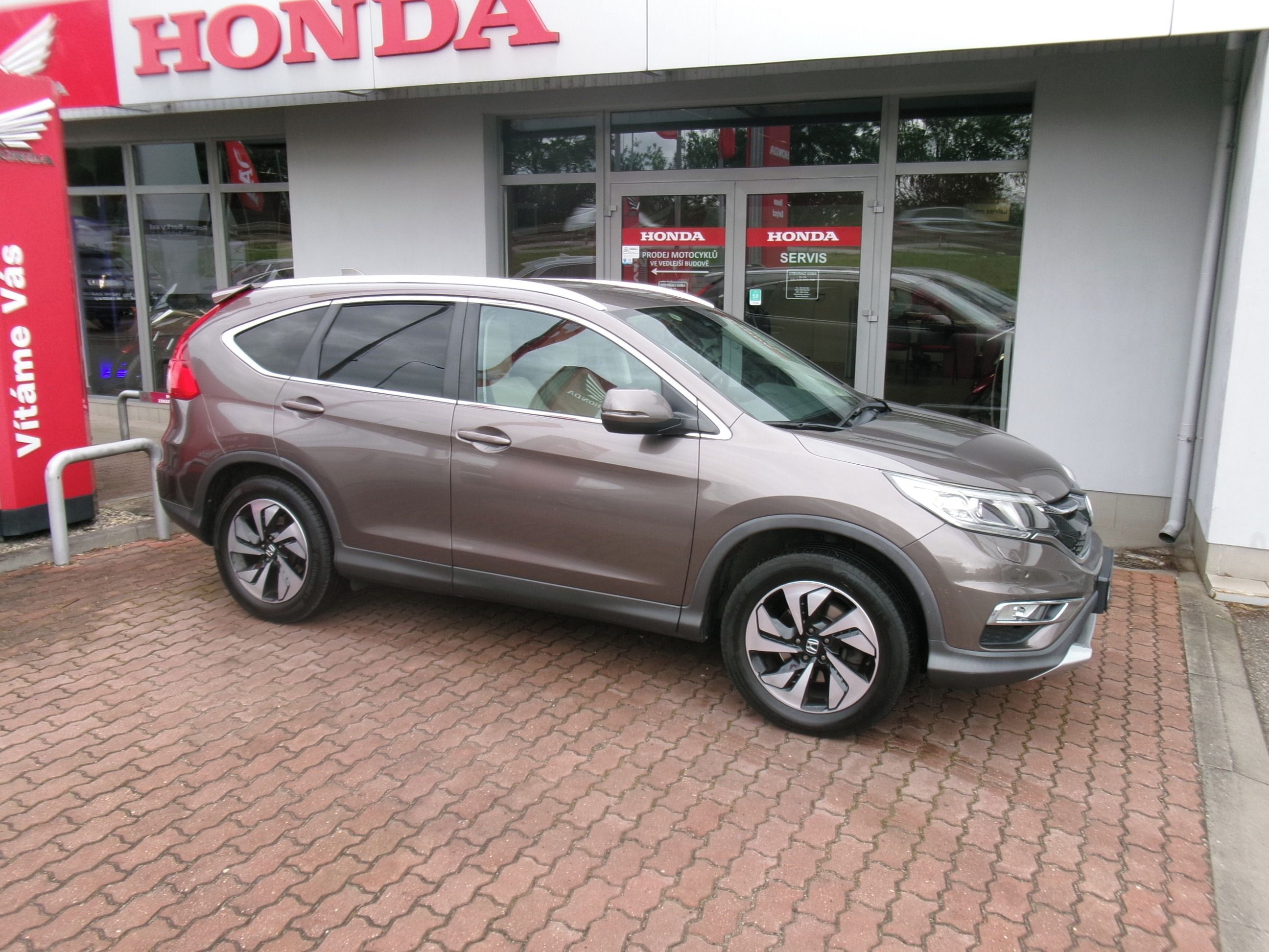 Honda CR-V, 1,6i-DTEC 4x4 9AT LIFESTYLE,ČR - fotka 5