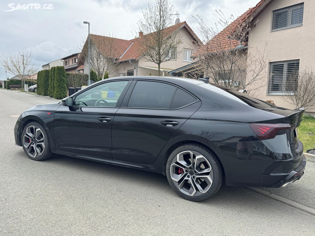 Škoda Octavia, RS - fotka 5