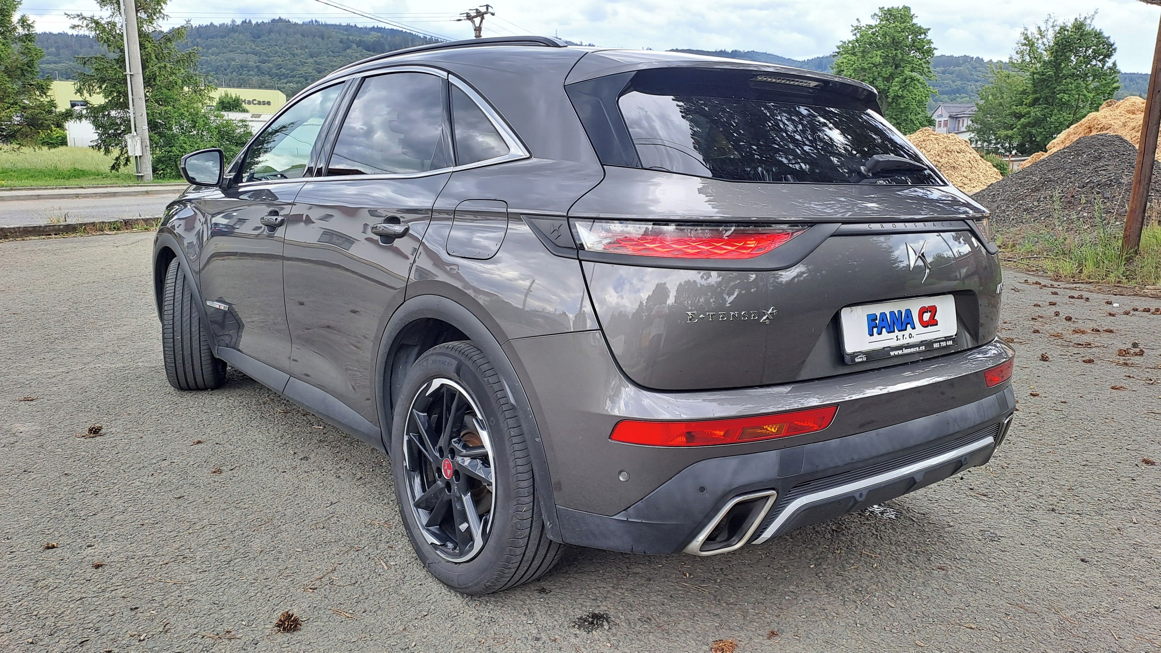 DS 7 Crossback, E-TENSE 4x4 Perfor. Line - fotka 5