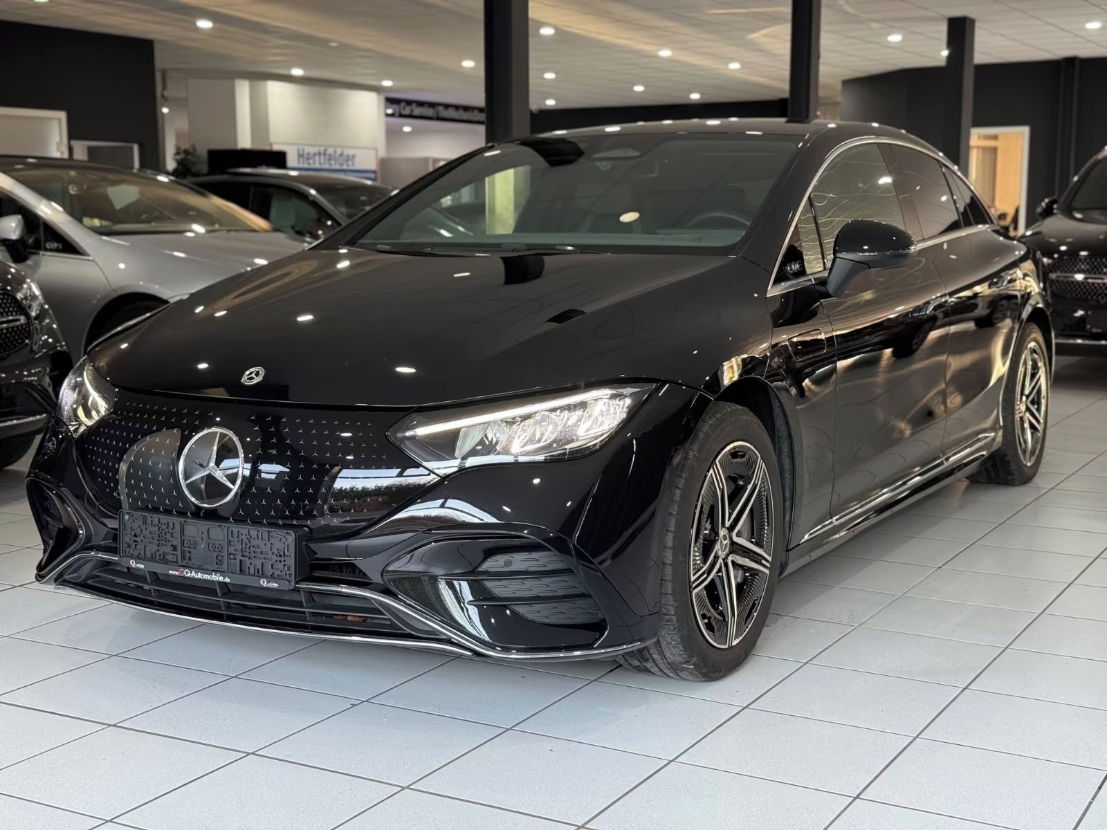 Mercedes-Benz EQE, 300*AMG-LINE*PANO*NAVI - fotka 2