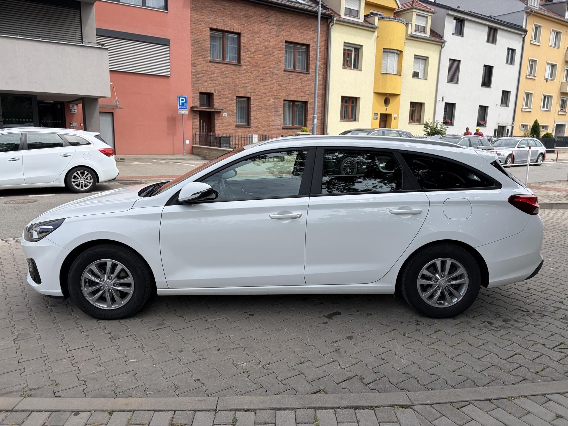 Hyundai i30, 1.6CRDi - fotka 4