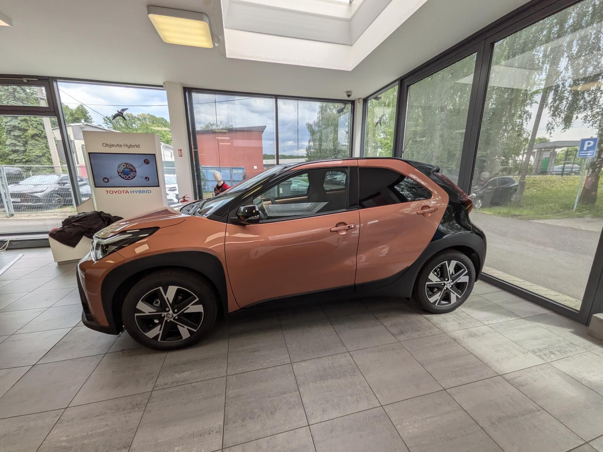 Toyota Aygo, 1.5 HEV, 116K, Style Smart - fotka 4