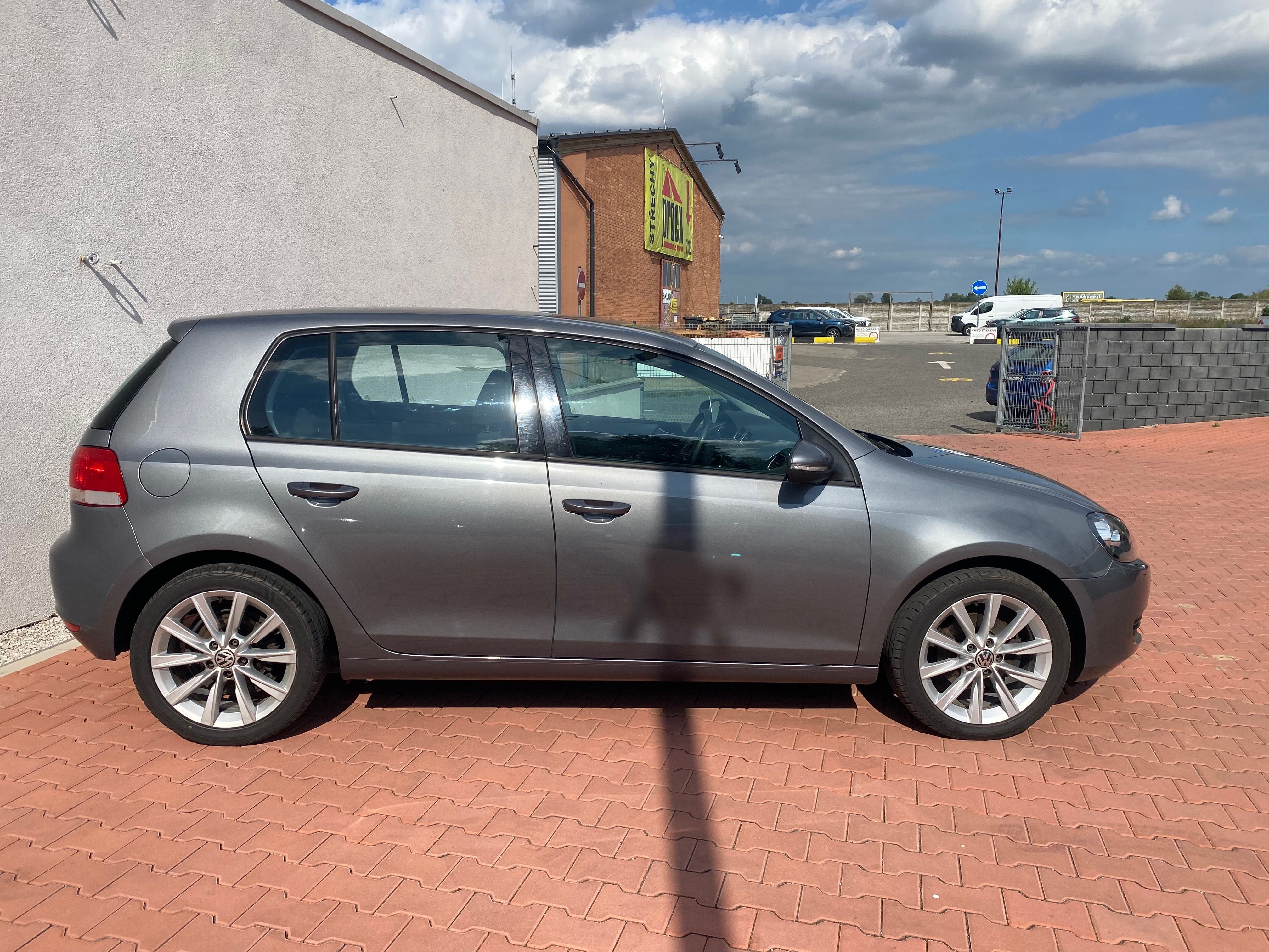 Volkswagen Golf - fotka 5