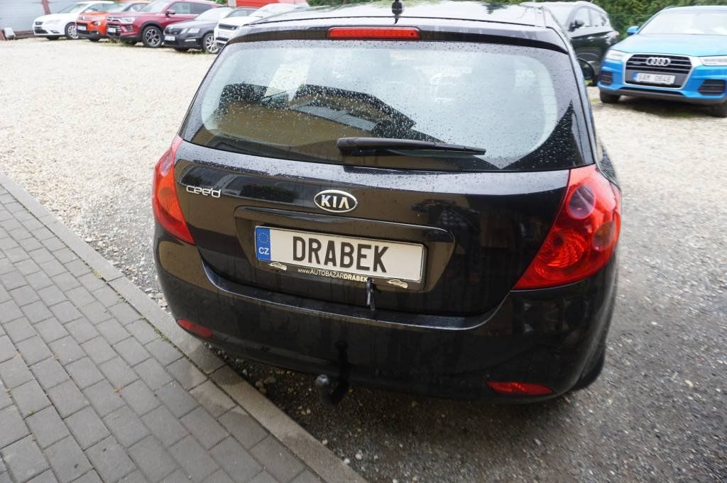 Kia Cee´d, 1,4 NOVÉ VČR - fotka 4