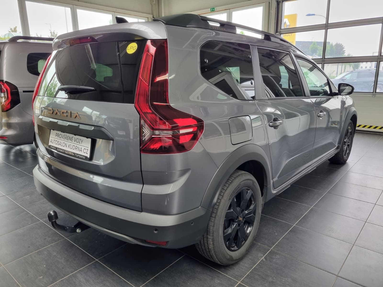 Dacia Jogger, Extreme Eco-G 100 7 míst vč TZ - fotka 2