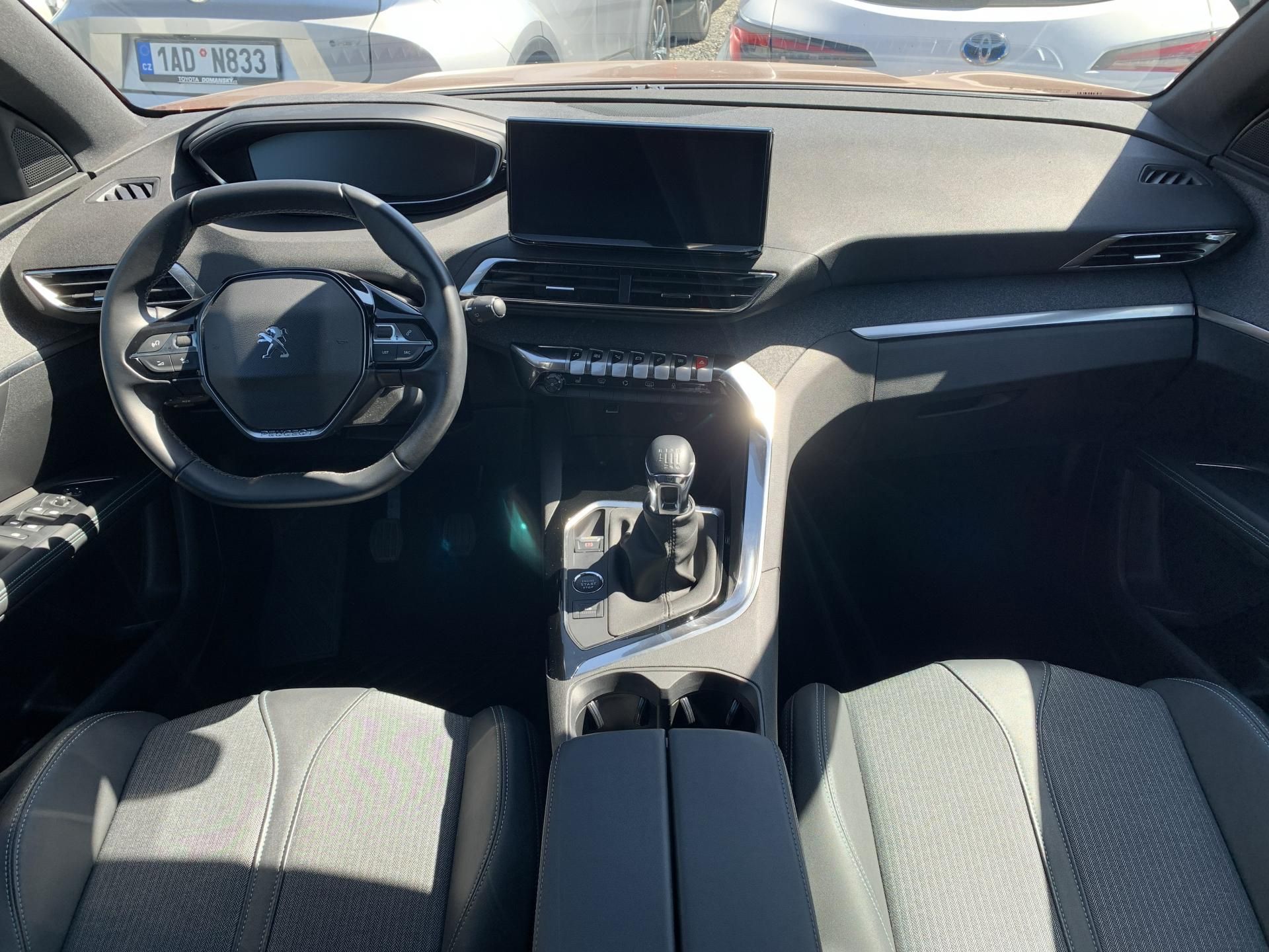 Peugeot 5008, ALLURE PACK 1,2 PureTech 96kW - fotka 2