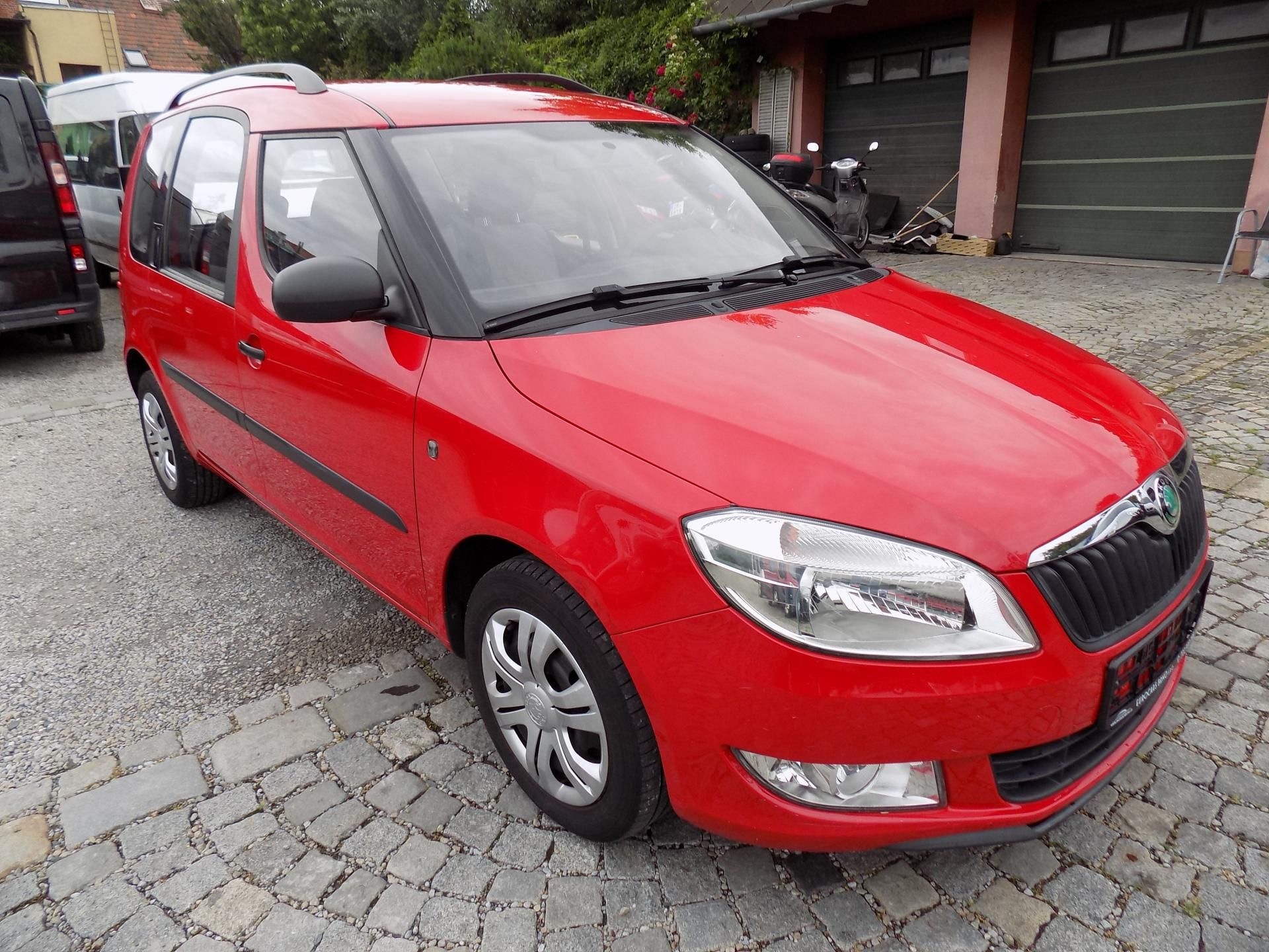 Škoda Roomster, 1,2 TSI 63 KW KLIMA 1.MAJITEL - fotka 6