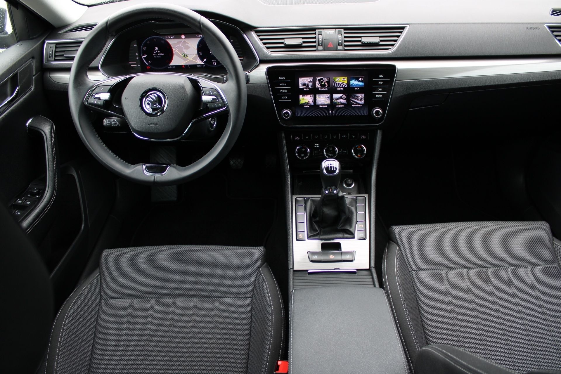 Škoda Superb, 2.0 TDI 110kW LED Matrix manuá - fotka 5