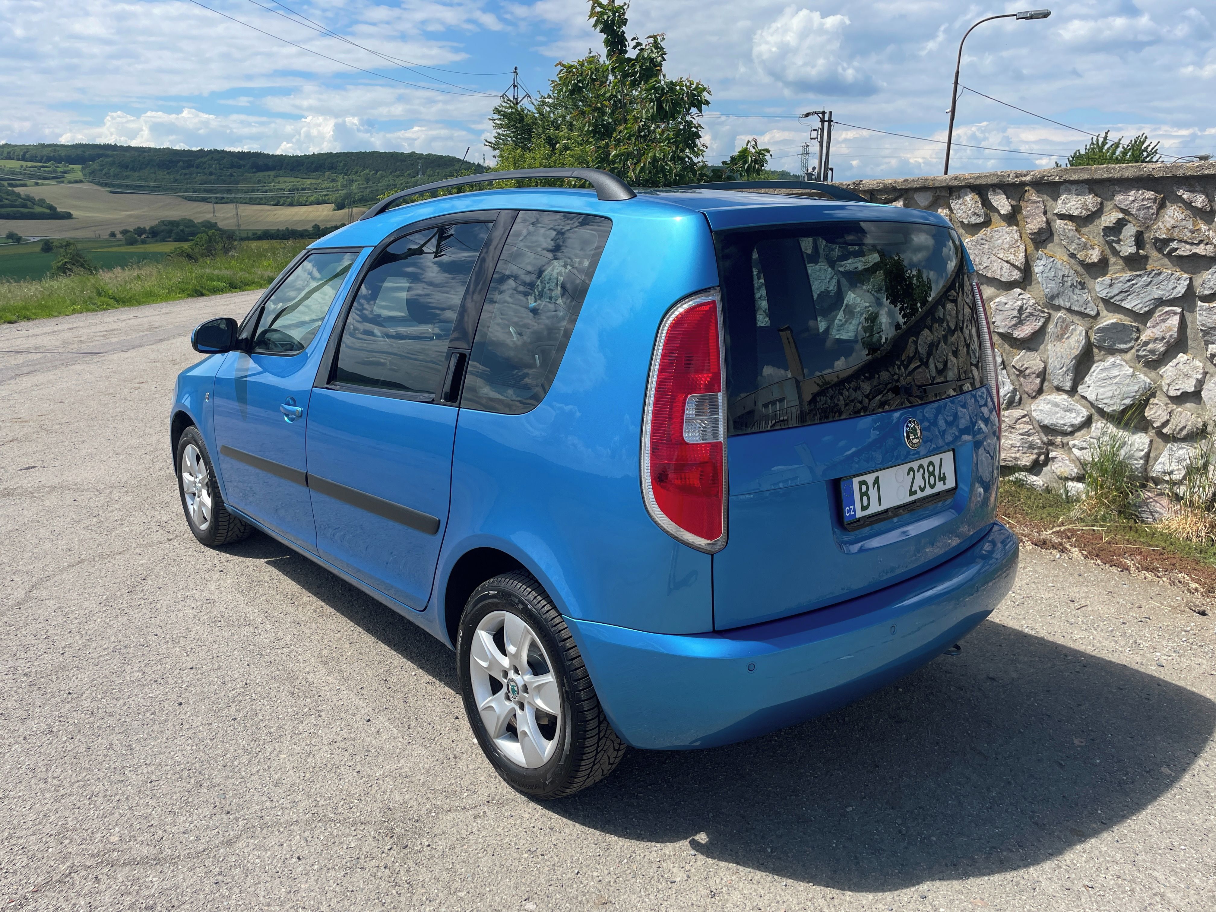 Škoda Roomster, 1.6i po servisu bez koroze - fotka 4