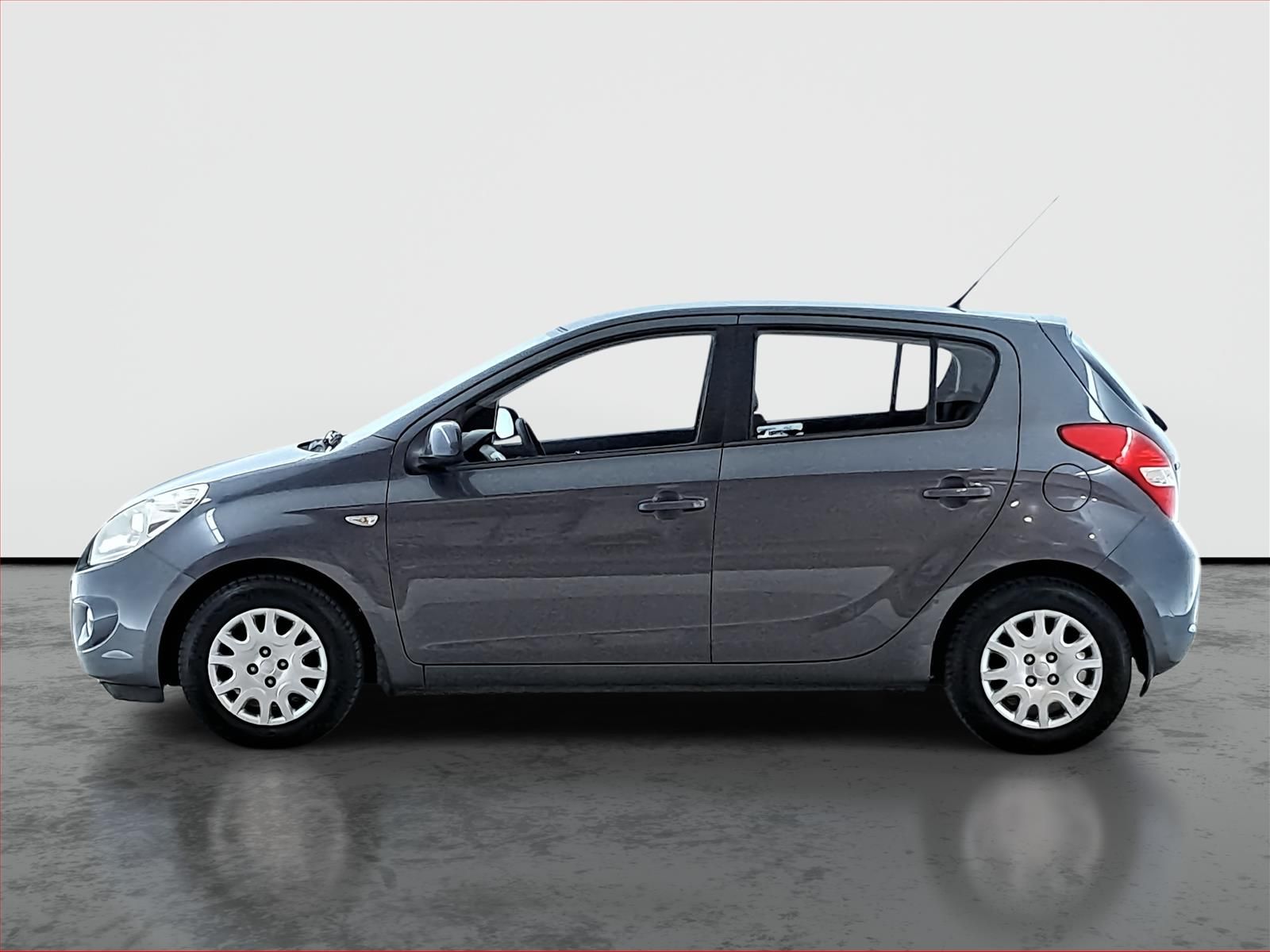 Hyundai i20, 1.2, ČR,1.maj - fotka 3