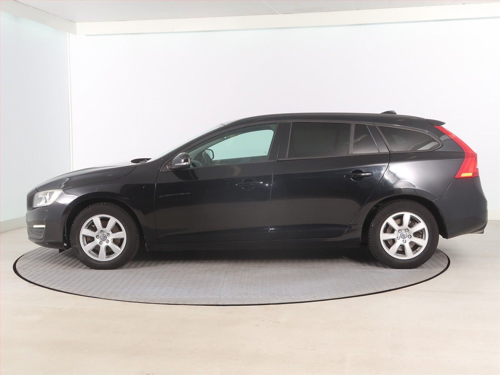 Volvo V60, D2, Kožené sedačky - fotka 3