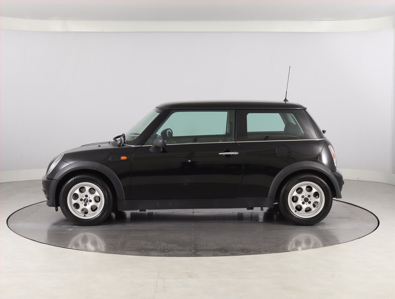 Mini One, One, za dobrou cenu - fotka 3