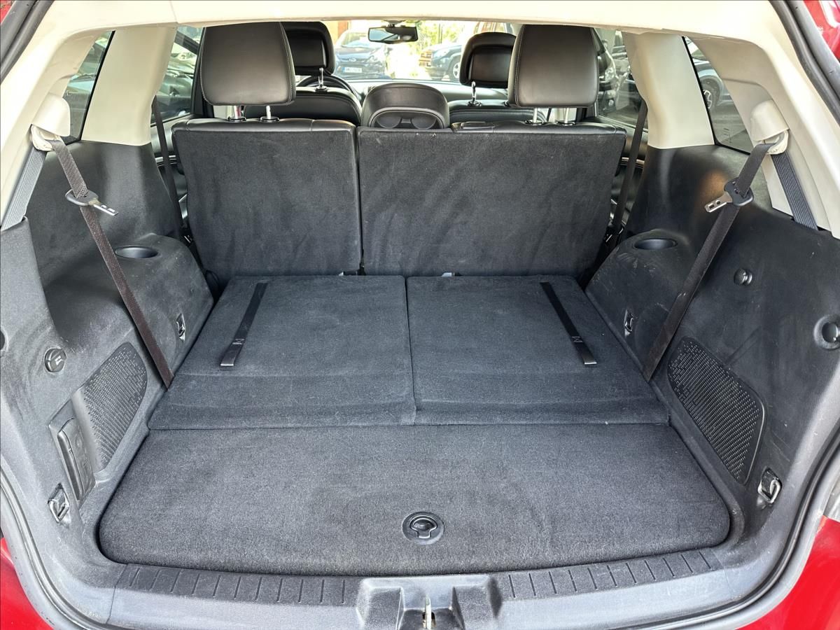 Fiat Freemont, 2,0 4x4 AUTOMAT - fotka 6