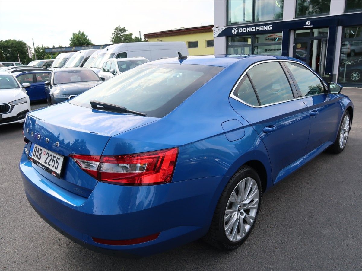 Škoda Superb, 2,0 TSi,140kW,NovéČR,Style,DPH - fotka 3