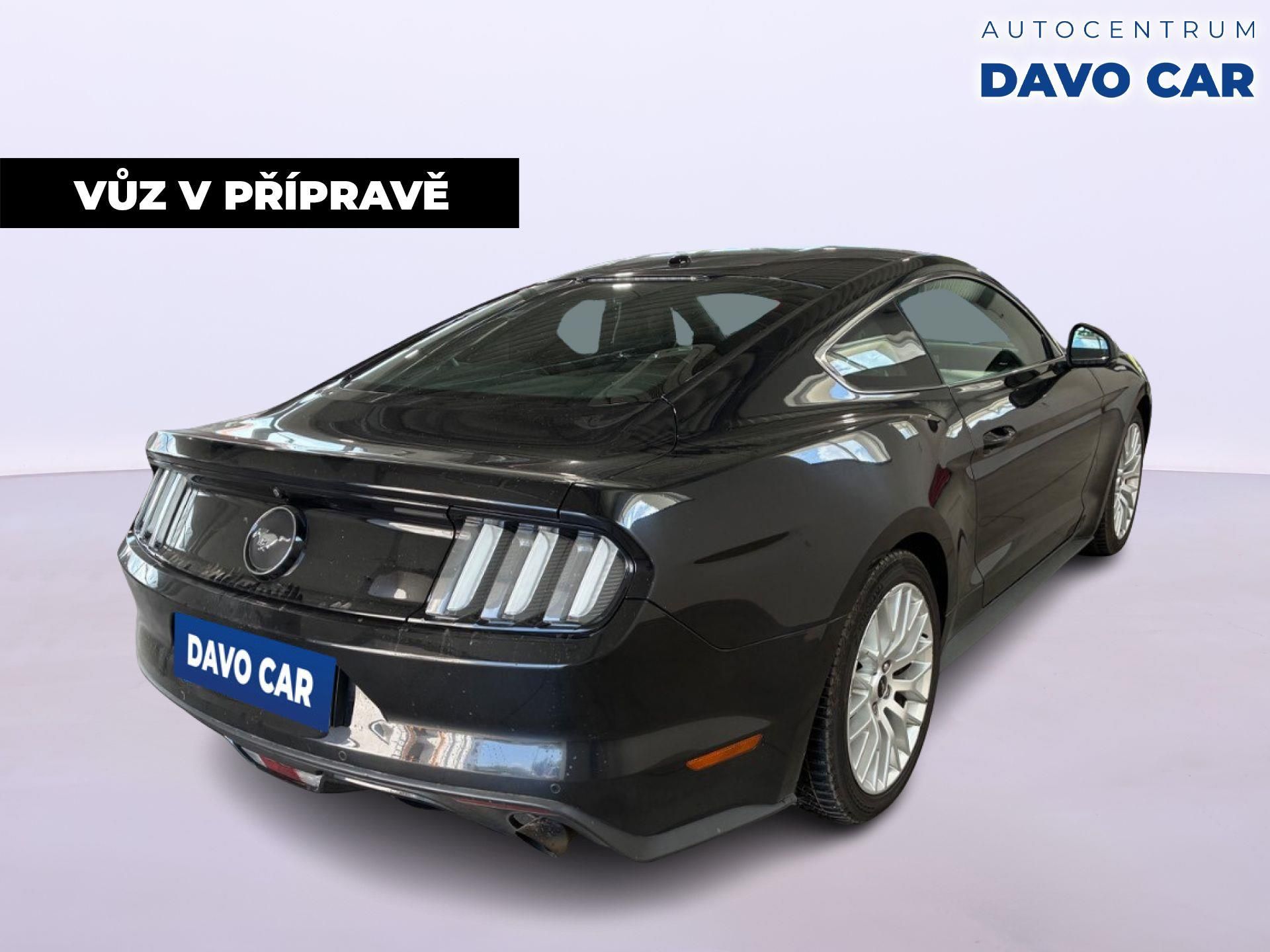Ford Mustang, 2,3 Ecoboost 233kW Manuál CZ - fotka 3