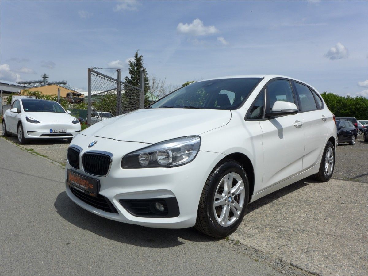 BMW Řada 2, 1,5 216D  ACTIVE TOURER - fotka 2