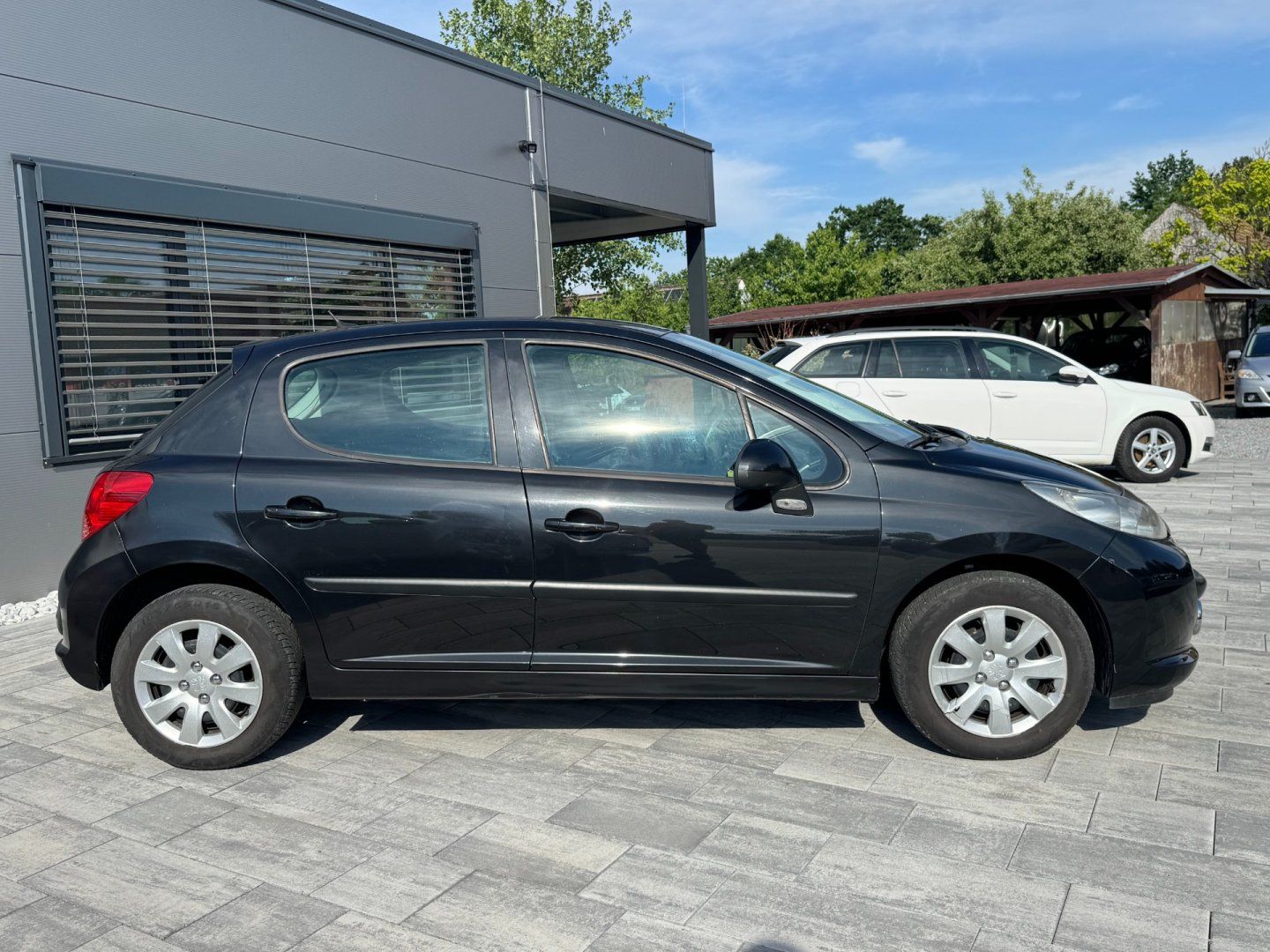 Peugeot 207, Active 1.4i 65kW - fotka 4