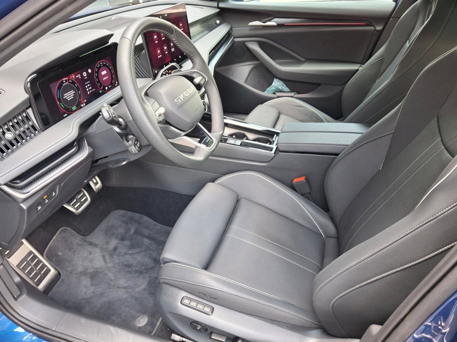 Škoda Superb, iV SportLine DSG 1,5TSi 150kW - fotka 6