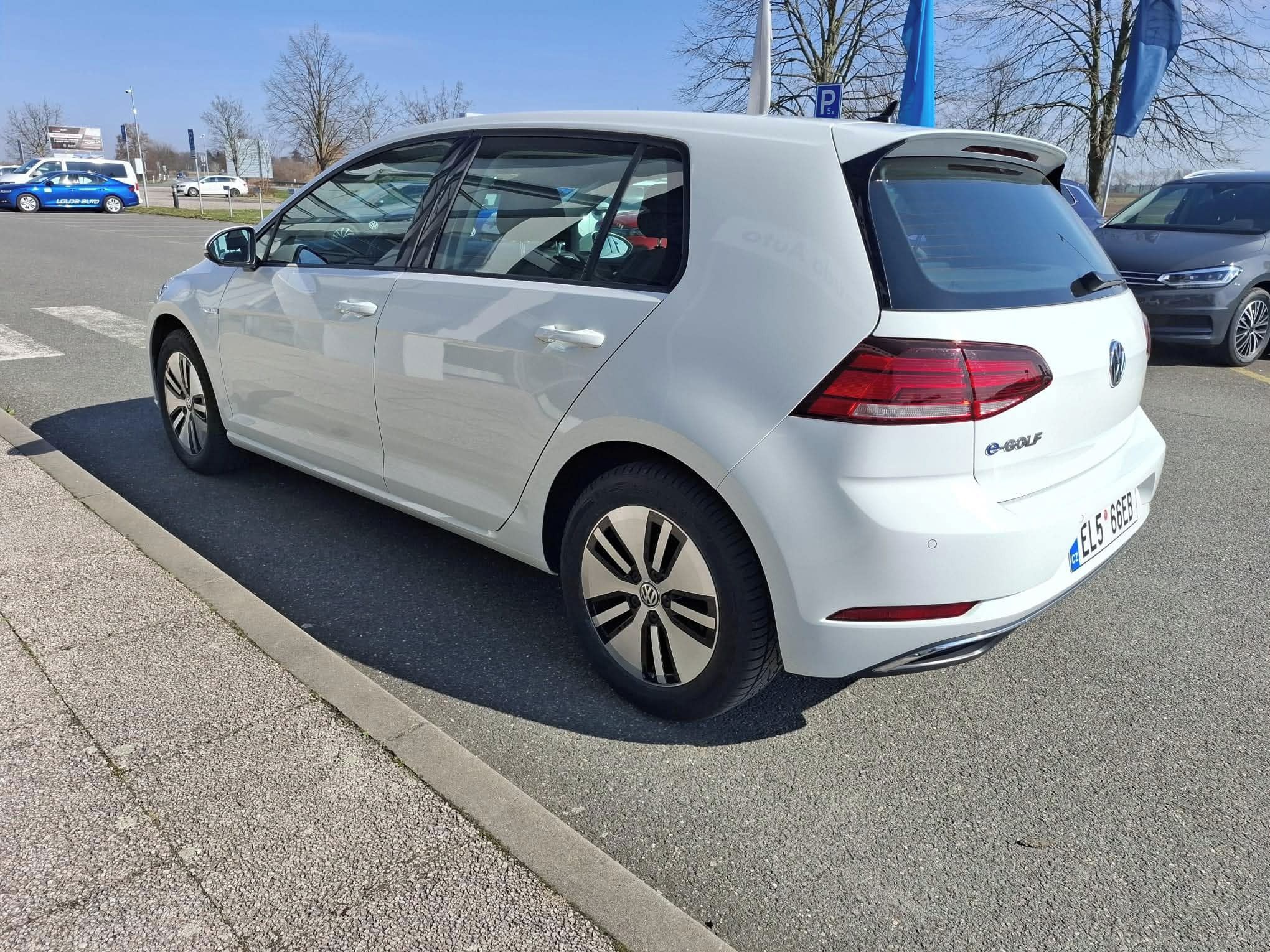 Volkswagen e-Golf, elektro - fotka 4