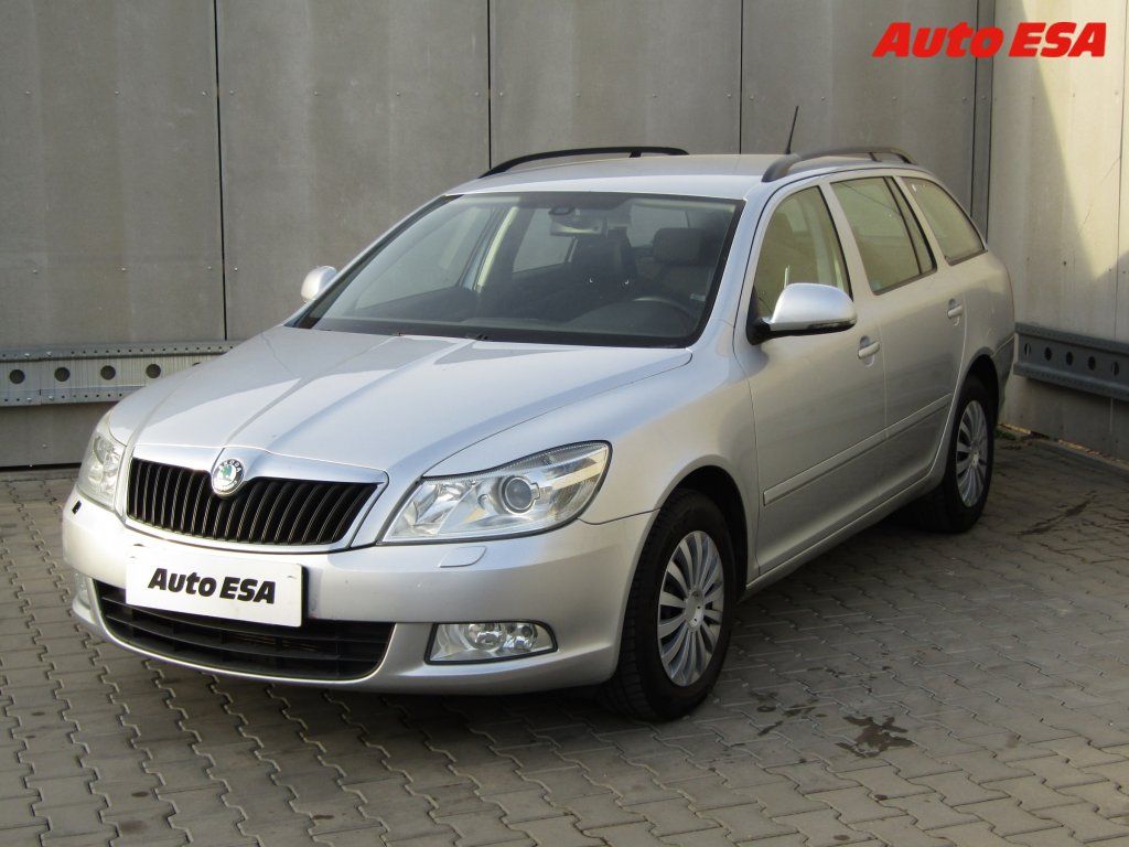 Škoda Octavia, 1.6 TDi,ČR - fotka 3