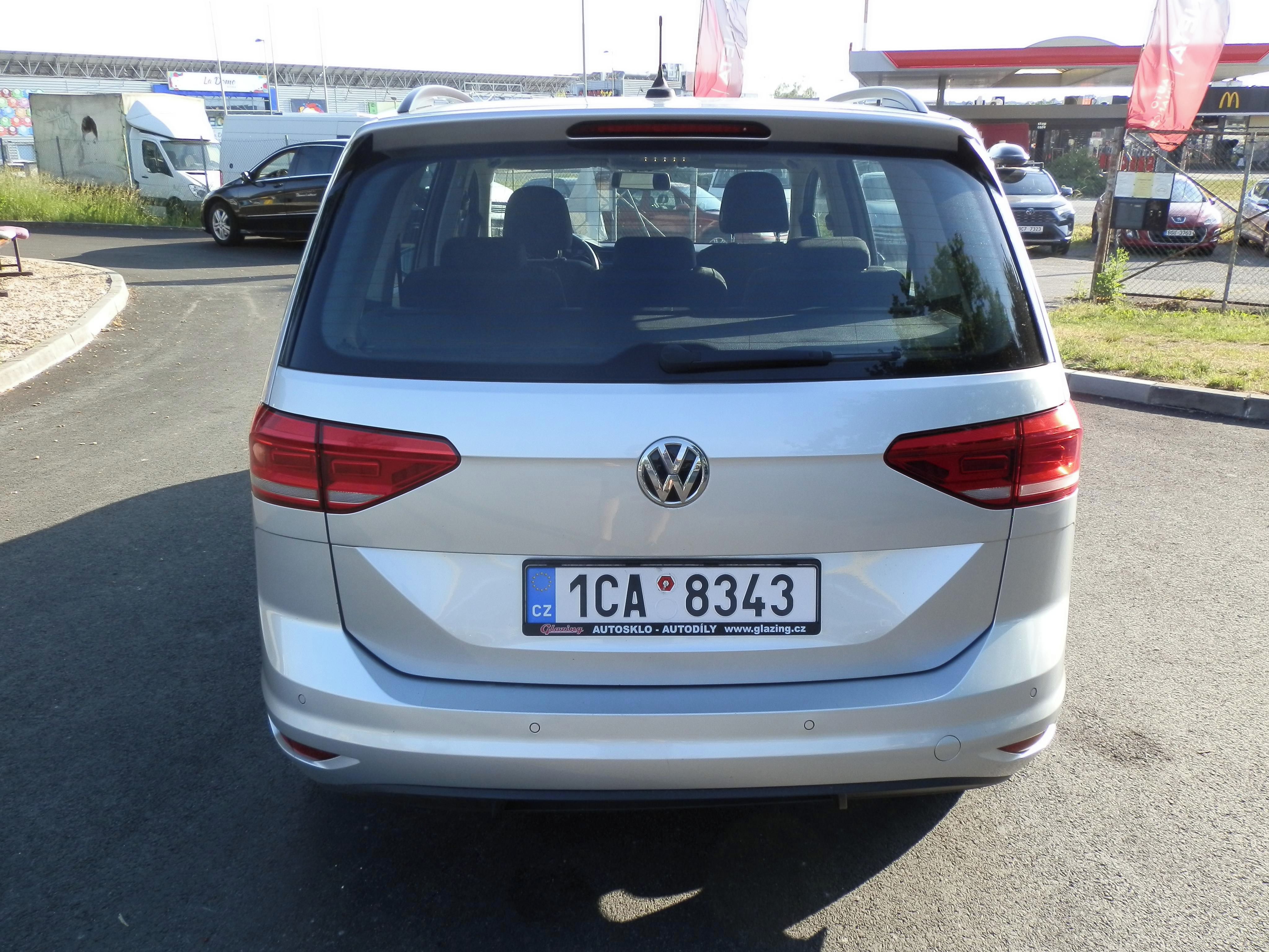 Volkswagen Touran, 1,6 TDi - fotka 6
