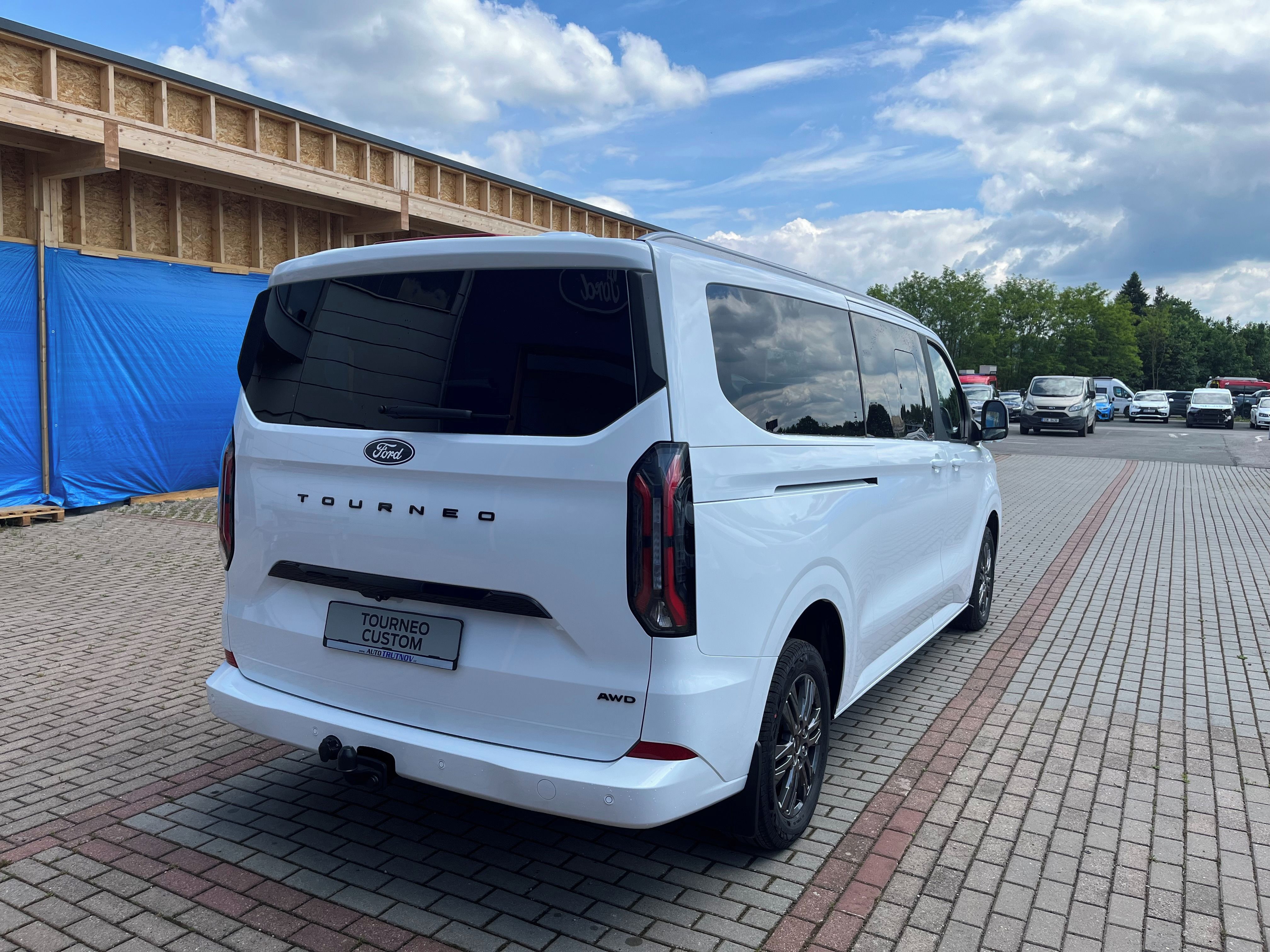 Ford Tourneo Custom, 2.0EcoBlue 125kW TitaniumL2AWD - fotka 5