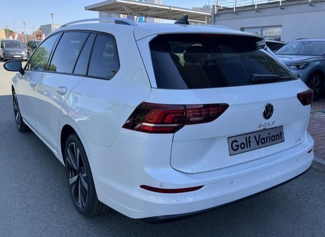 Volkswagen Golf, Variant People 1,5 eTS 85 kW - fotka 3