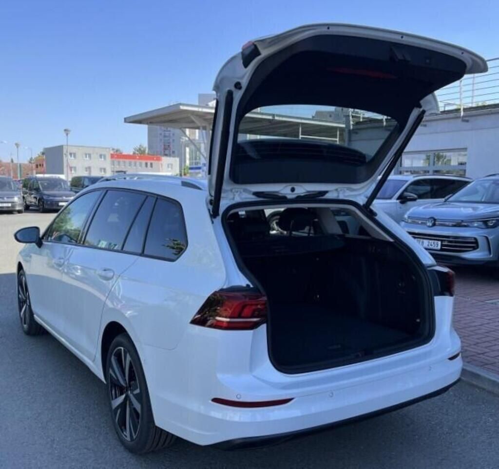 Volkswagen Golf, Variant People 1,5 eTS 85 kW - fotka 4