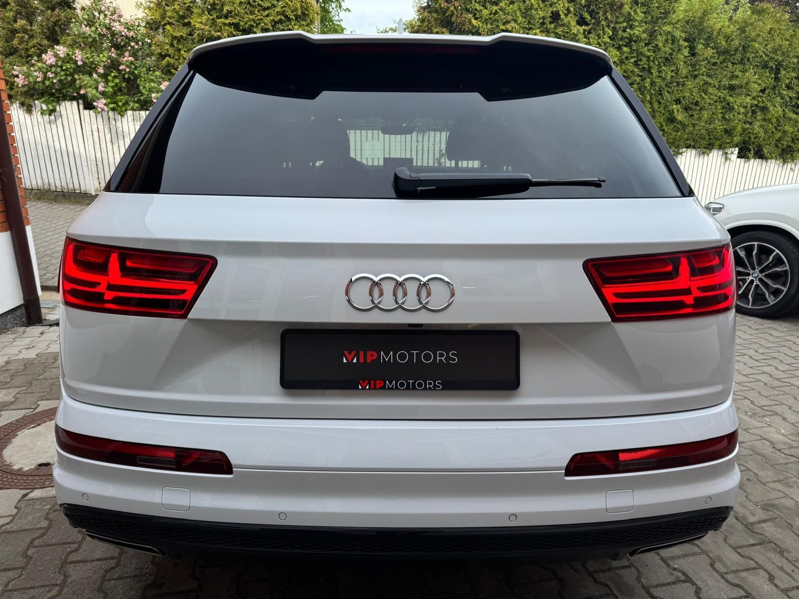 Audi Q7, 3,0TDi-7 MÍST-NEZ.T.-R21-TAŽ. - fotka 4