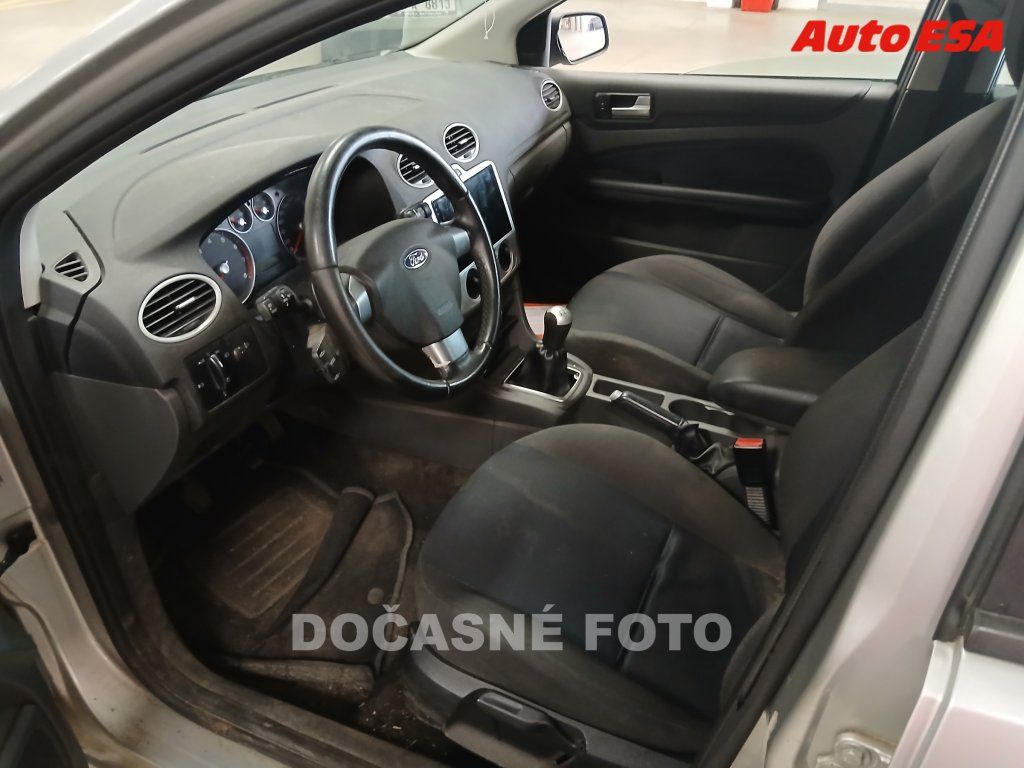 Ford Focus, 1.6i,AC,park.kamera