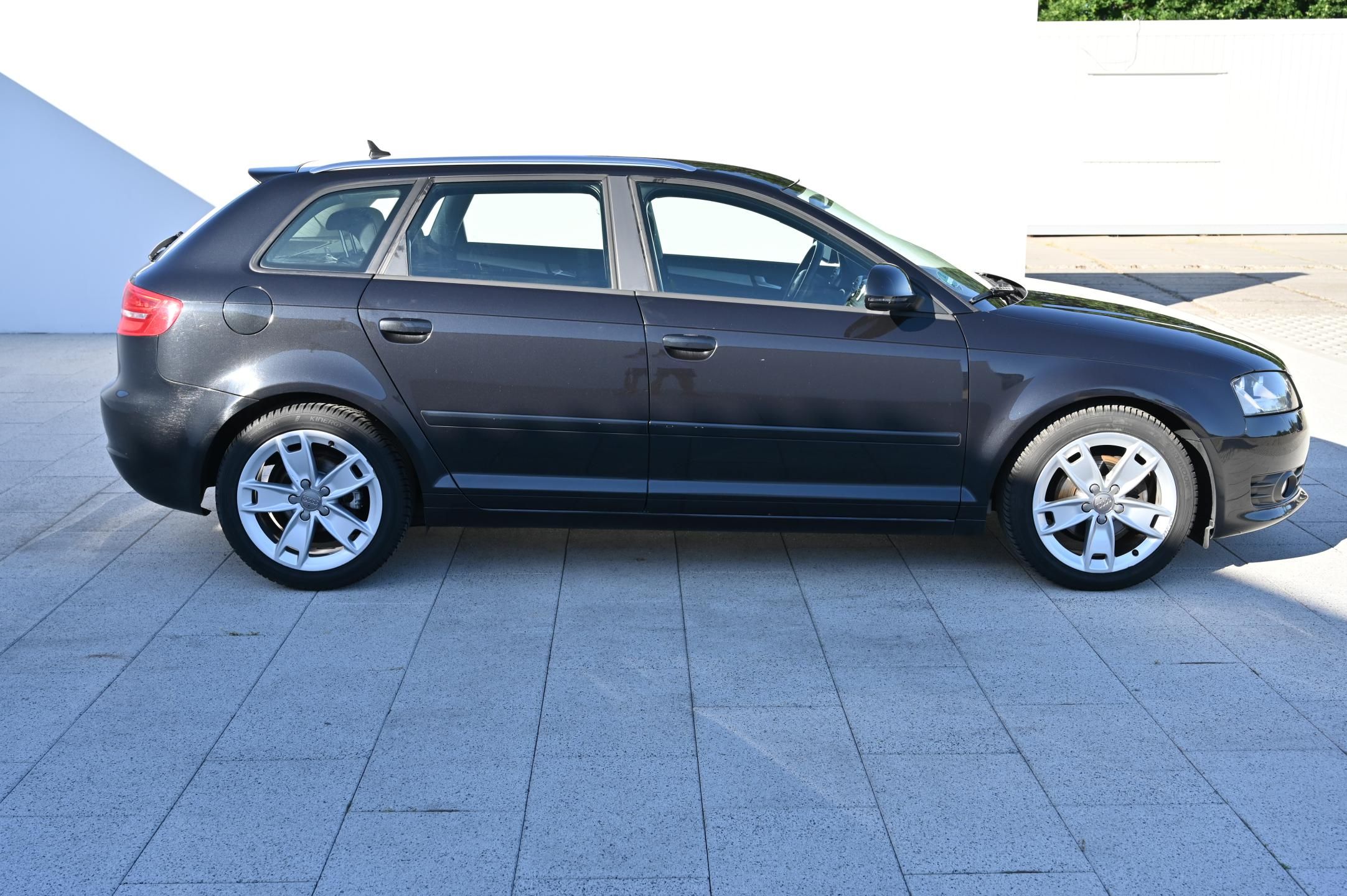 Audi A3, Sportback 2.0TDI 103KW 1/2010 - fotka 4