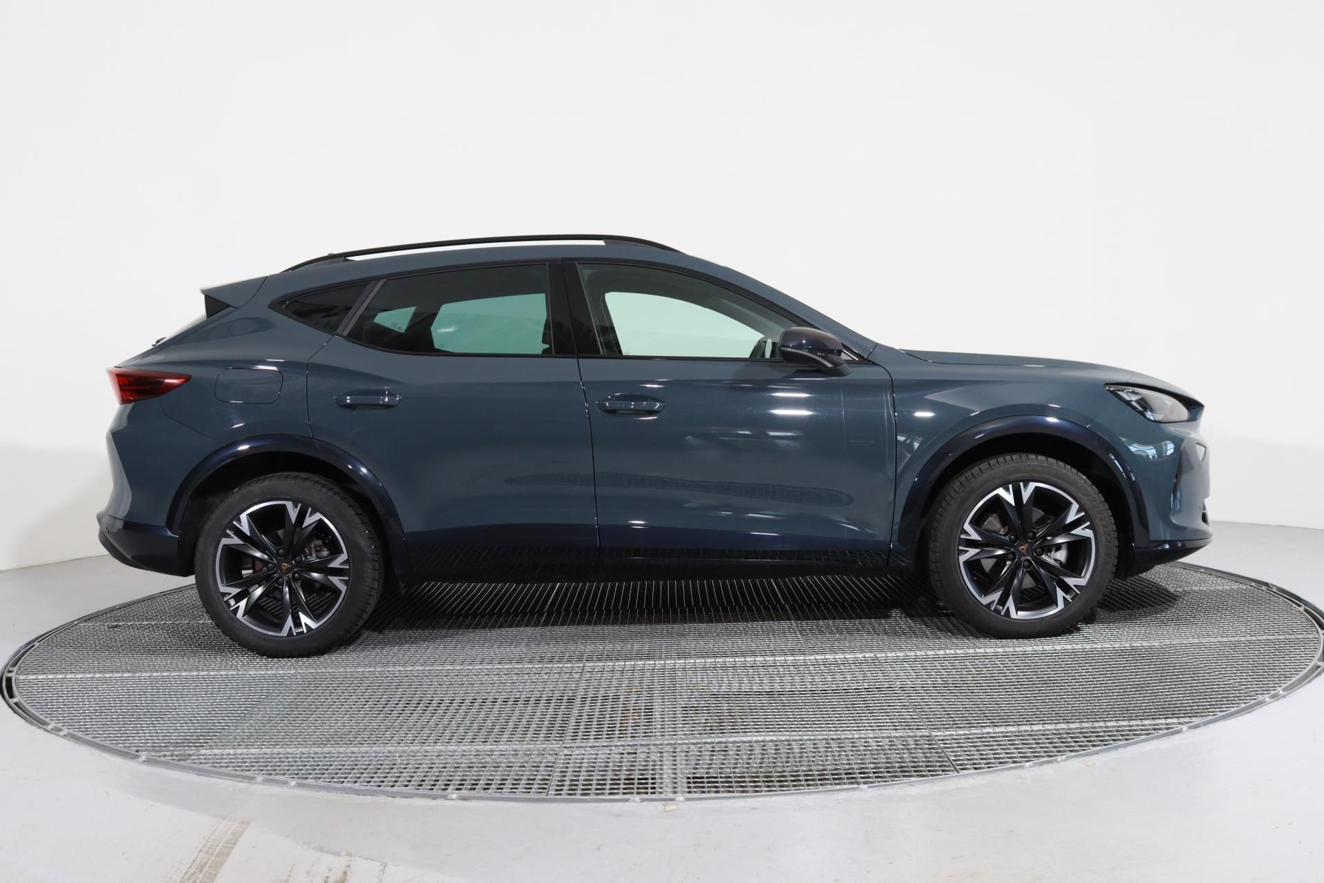 Cupra Formentor, 1.5 TSI 150kDSG/MATRIX LED,ACC - fotka 3