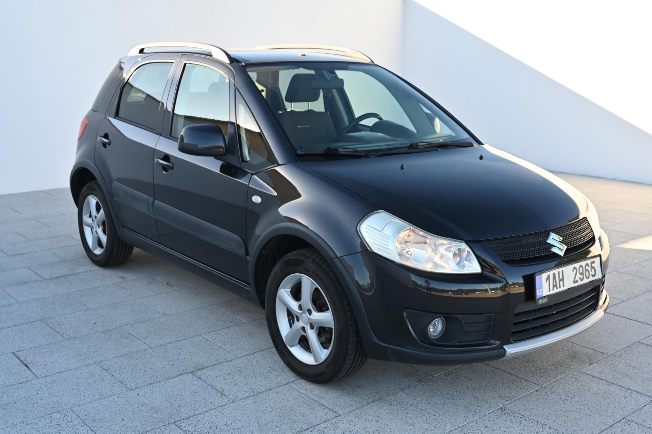 Suzuki SX4, 1.6i VVT 79KW 4x4 8/2009 - fotka 3