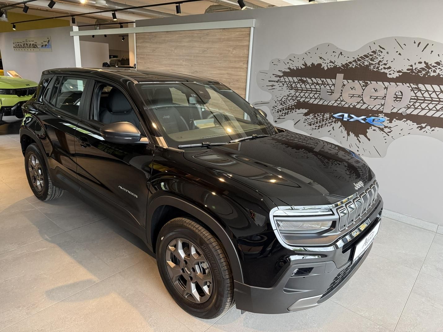 Jeep Avenger, Longitude 1.2 Turbo 100 MT6 - fotka 2