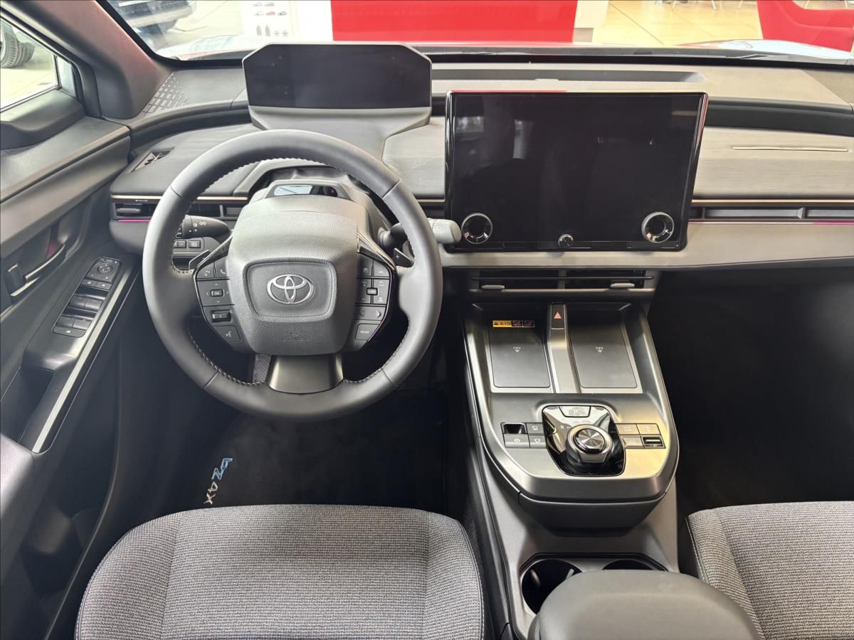Toyota bZ4X, Style 4x4 Touring - fotka 6