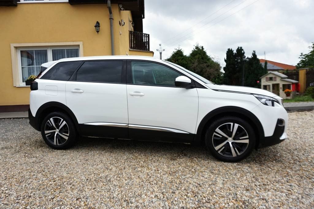 Peugeot 5008, 5008 ALLURE 1,5 HDI 96 kW - fotka 3
