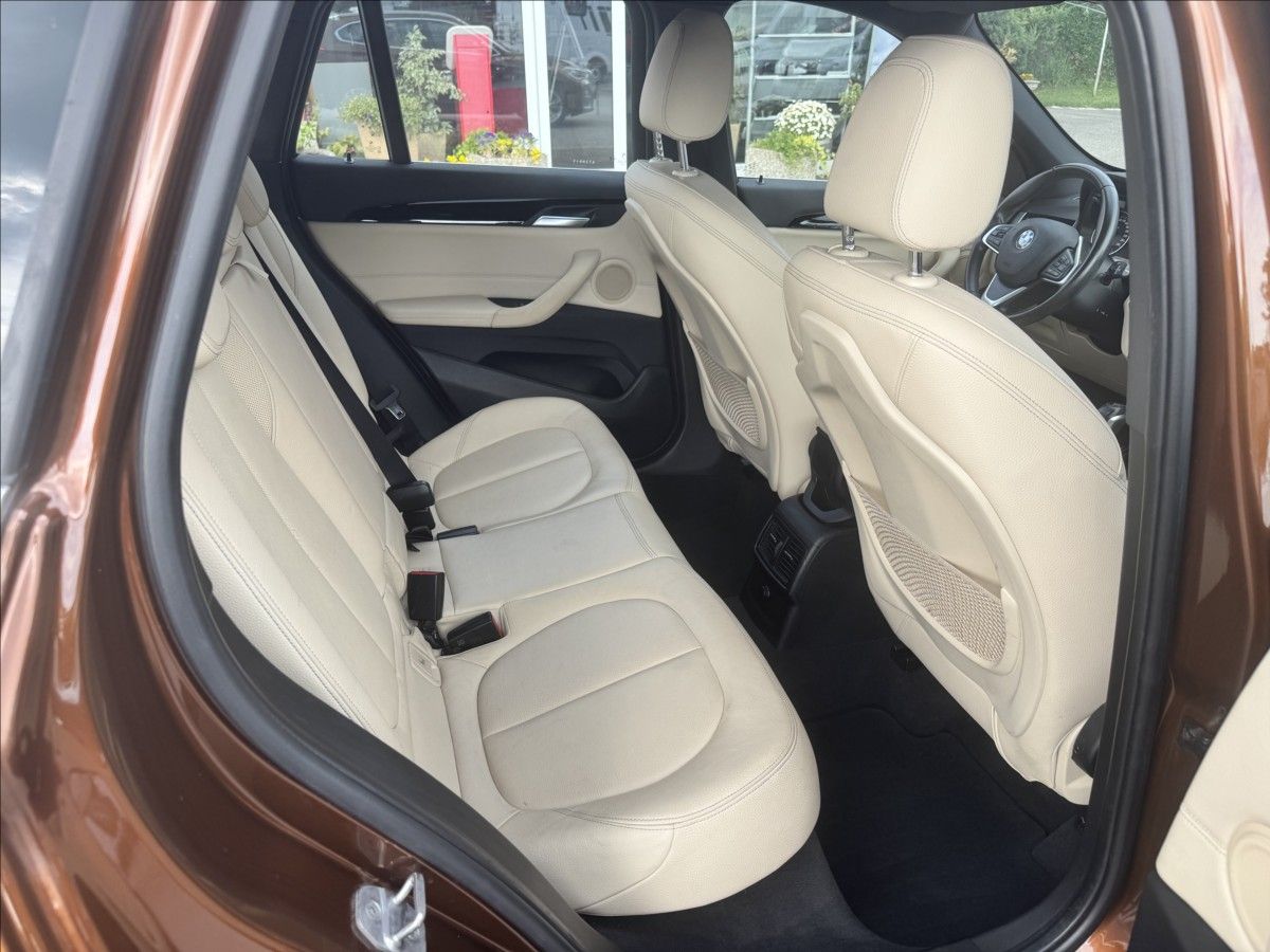 BMW X1, 2,0   S Drive - fotka 6