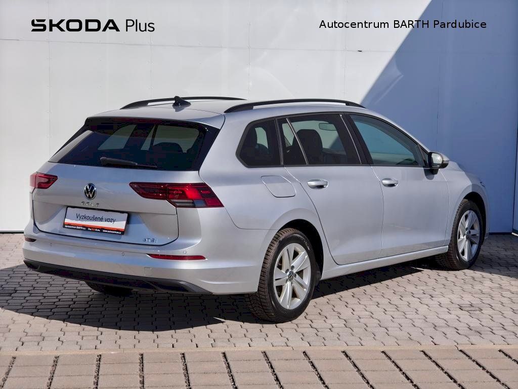 Volkswagen Golf, Variant / 1,5 eTSI / 110 kW / - fotka 2